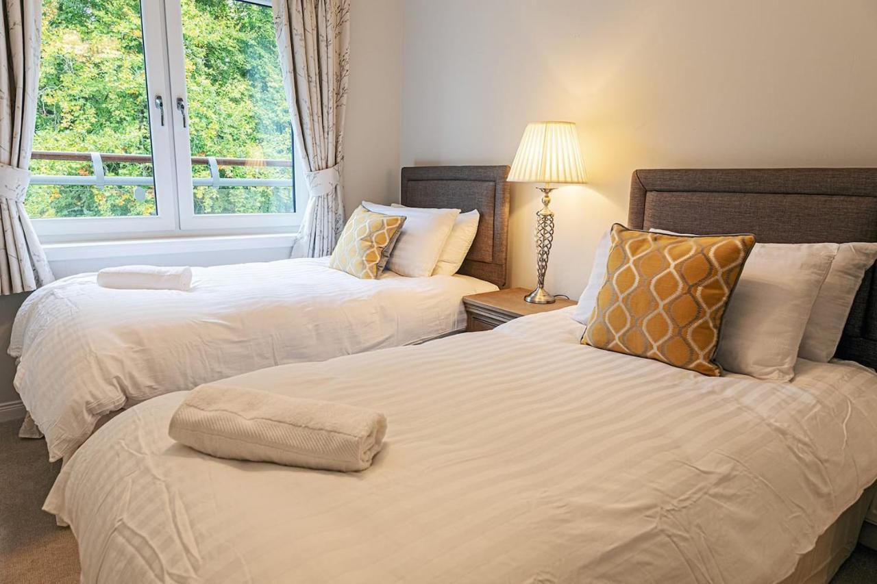 Hedgefield House - Serene Top Floor Flat Inverness Exteriör bild